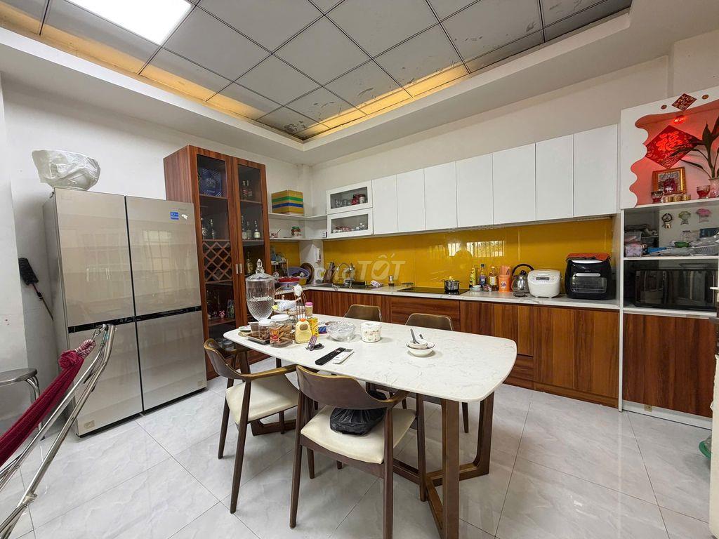 CHÍNH CHỦ BÁN NHÀ MẶT TIỀN VŨ NGỌC PHAN – 4 TẦNG 197,6m² –  22 TỶ