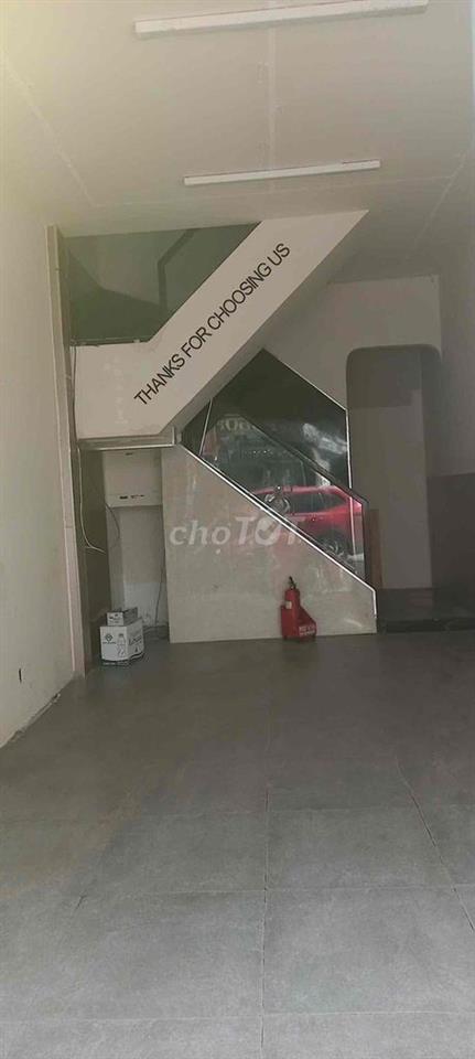 Cho thuê nguyên căn Mặt tiền đường Huỳnh Văn Bánh