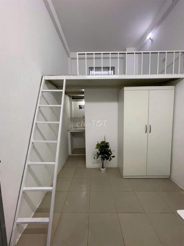 Phòng trọ đơn có gác xép vskk, đủ điều hòa, nóng lạnh