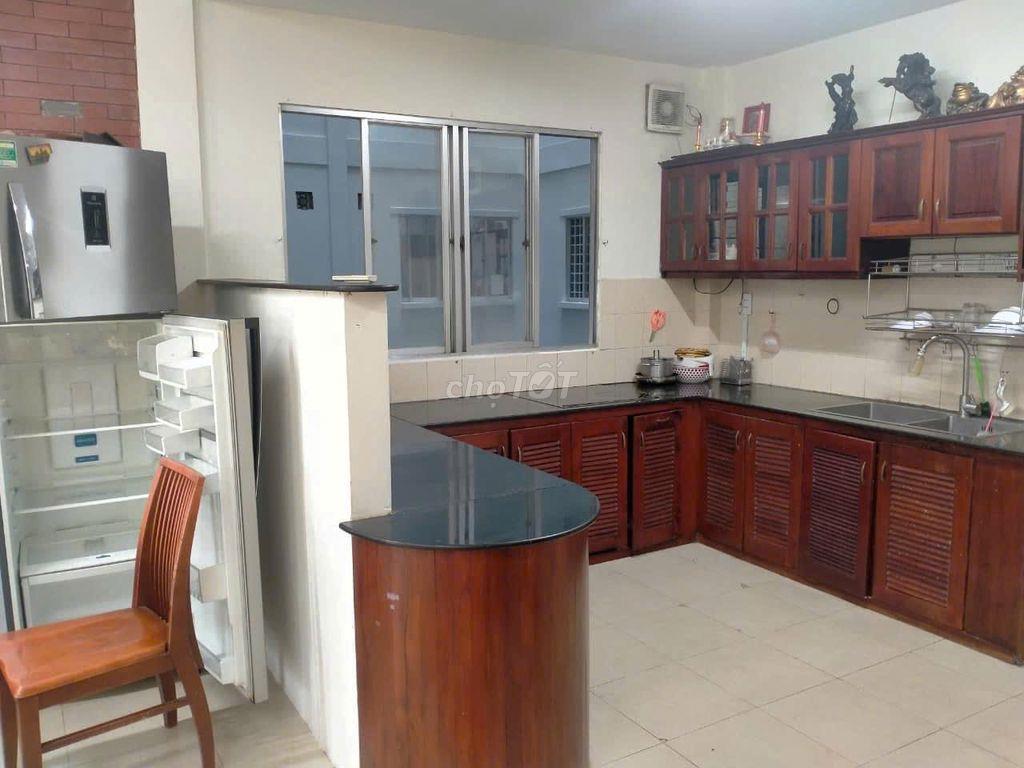 Chung cư Nguyễn Ngọc Phương, BT: 2p ngủ, nhà trống, 10 triệu, 75m2