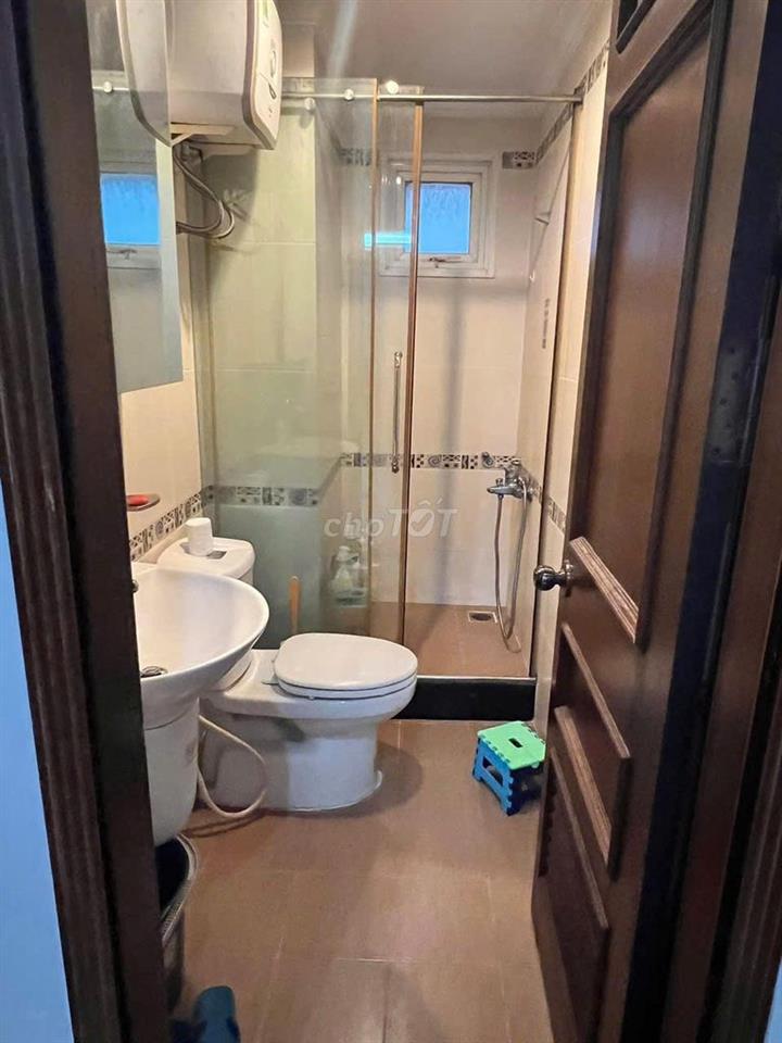 Chung cư Nguyễn Ngọc Phương, BT: 2p ngủ, nhà trống, 10 triệu, 75m2