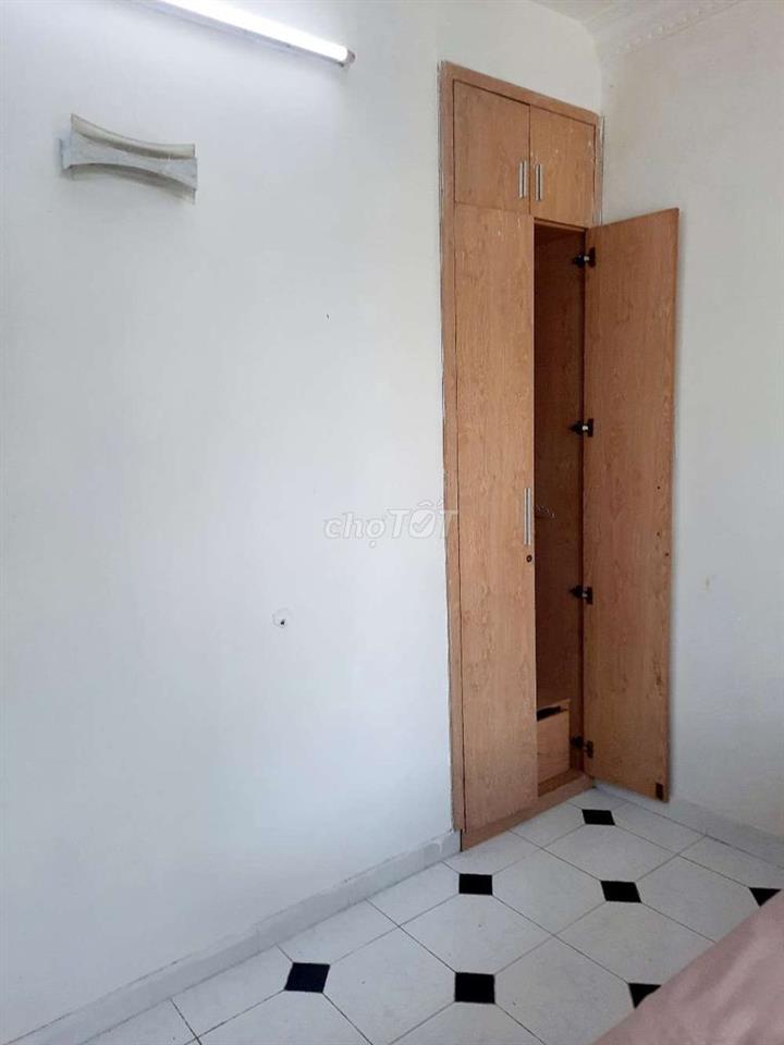 Nhà ở Hồ Văn Huê, Q.Phú Nhuận