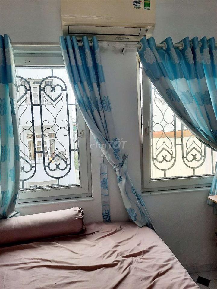 Nhà ở Hồ Văn Huê, Q.Phú Nhuận