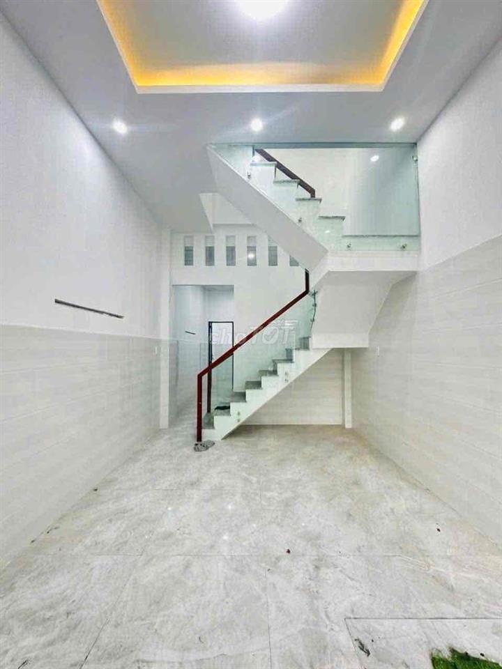 Bán Nhà Giáo Xứ Thuận Hoà - Tân Triều