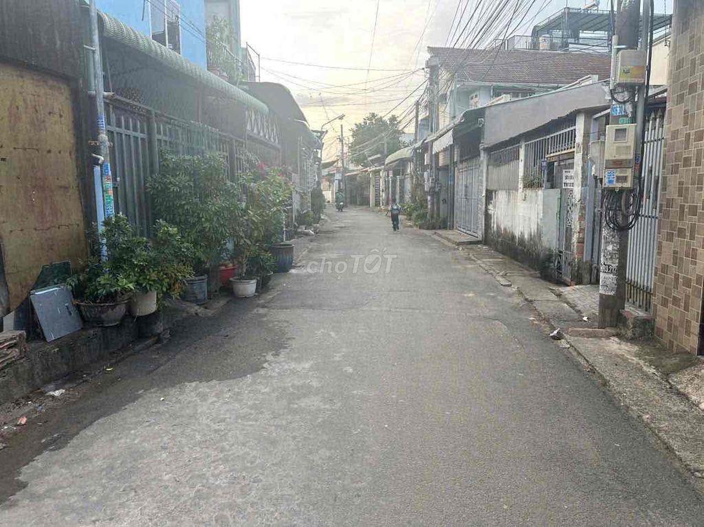Bán Nhà Giáo Xứ Thuận Hoà - Tân Triều