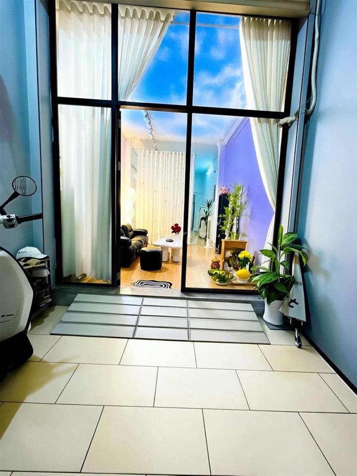 SÁT QUẬN 1 -NGUYỄN CỬU VÂN-2 XE TẢI NÉ NHAU – 48M² –2 TẦNG