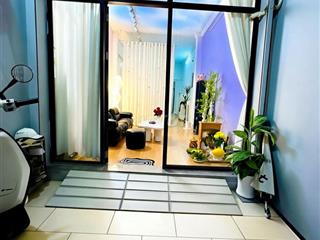 SÁT QUẬN 1 -NGUYỄN CỬU VÂN-2 XE TẢI NÉ NHAU – 48M² –2 TẦNG