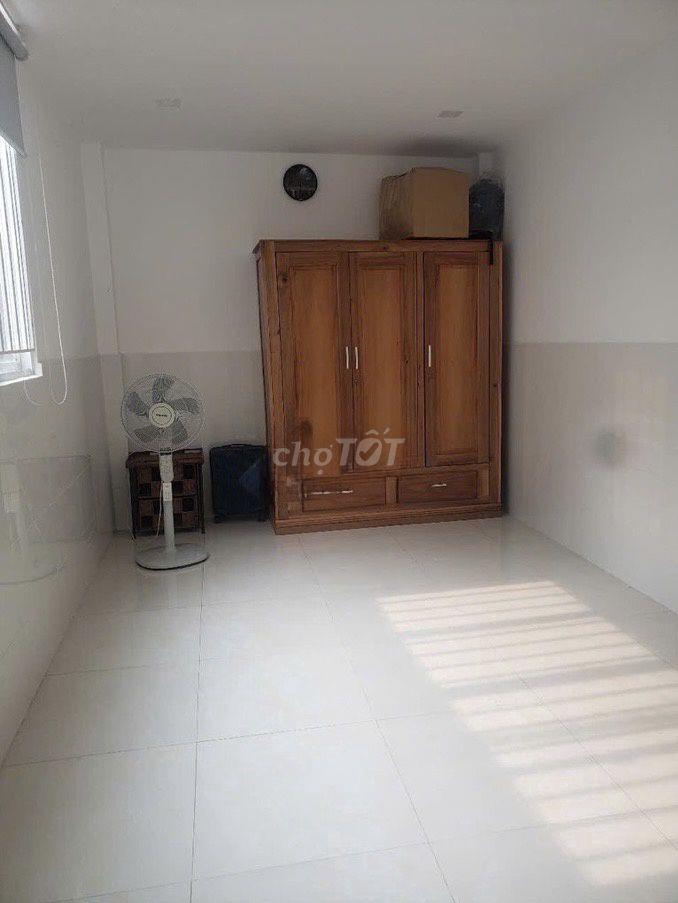 NHÀ SÁT MT PHAN ĐÌNH PHÙNG – PHÚ NHUẬN -35M2❌5 TẦNG-5PN -HƠN 6 TỶ