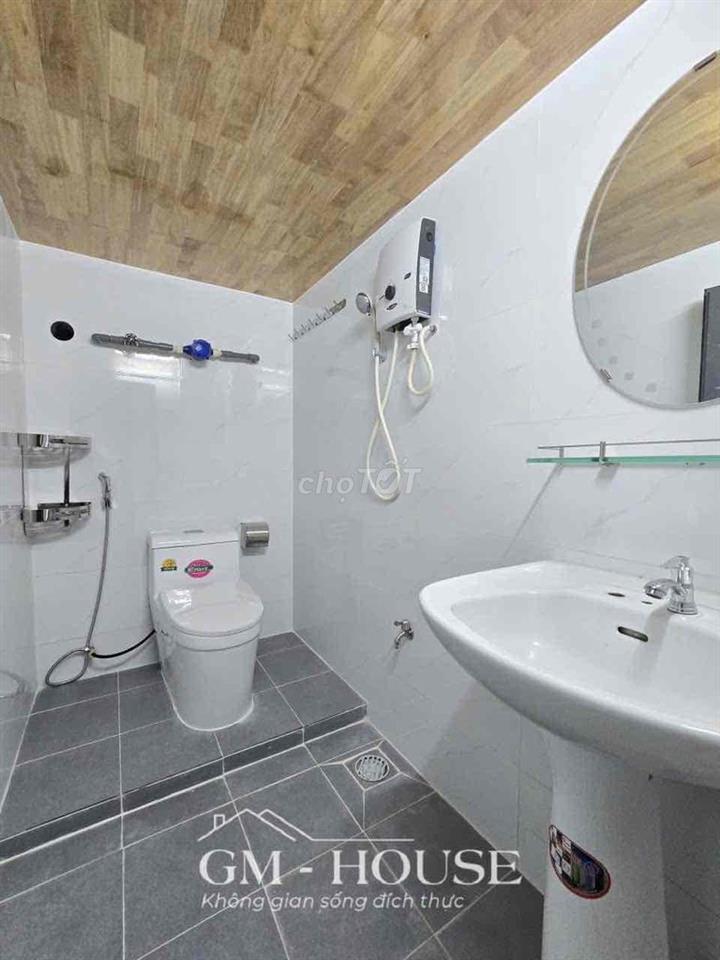 Cho thuê căn hộ full nội thất, ban công, máy giặt riêng – Đào Duy Anh,
