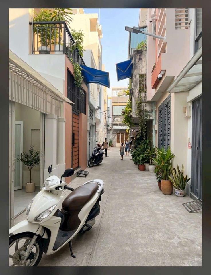 BÁN NHÀ LÔ GÓC LÊ VĂN SỸ, 55M², HẺM XE HƠI, GIÁ 8,7 TỶ