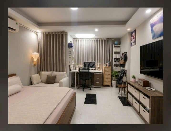 NHÀ ĐẸP 4 TẦNG HUỲNH VĂN BÁNH, PHÚ NHUẬN – 76,5M² – 5PN – SÁT MẶT TIỀN