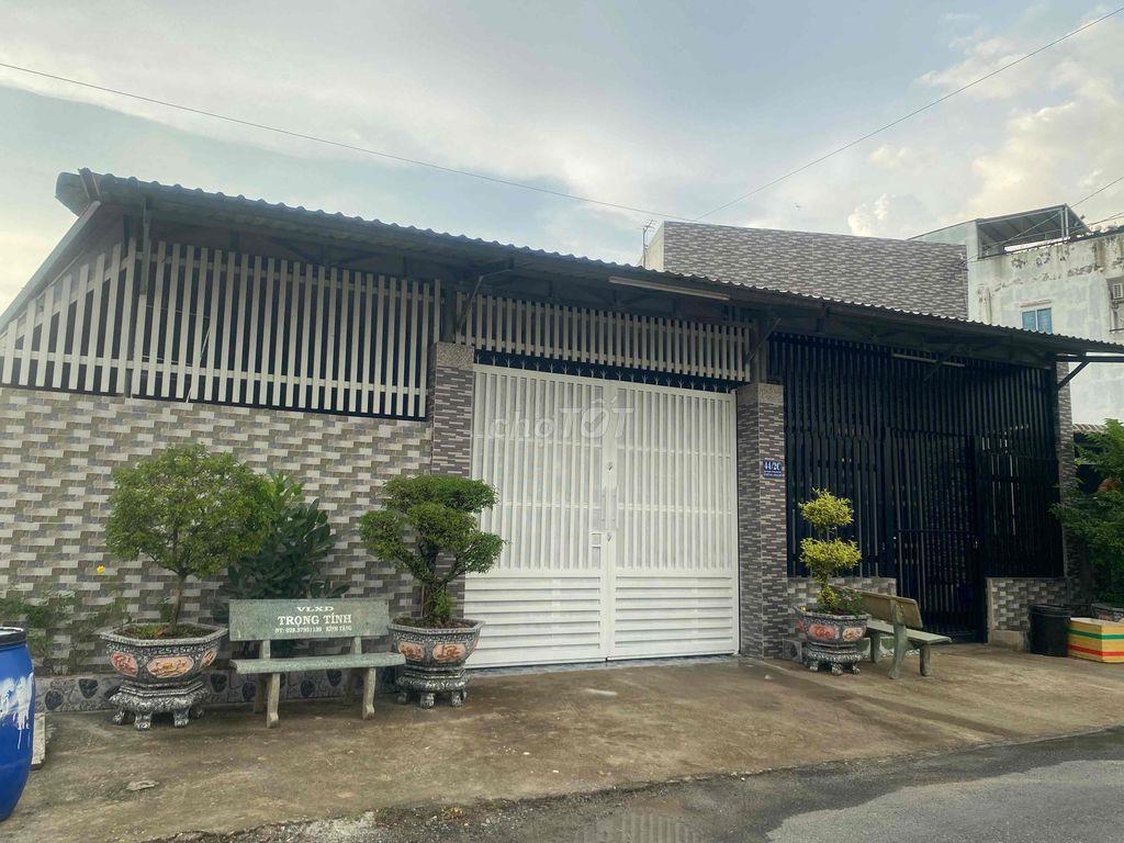 3 căn nhà khu dân cư Tân An Hội 372m2 thổ cư 300m2