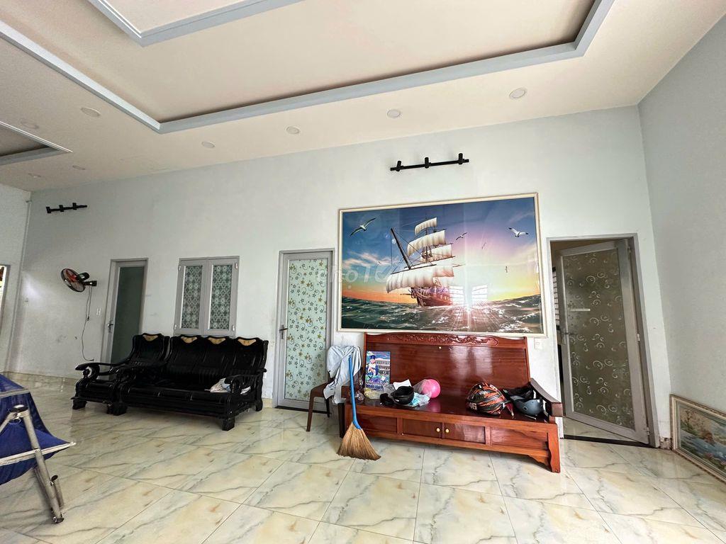 Cho Thuê Nhà Vườn Nghỉ Dưỡng 3000m² Mặt Tiền Sông Rạch Dứa