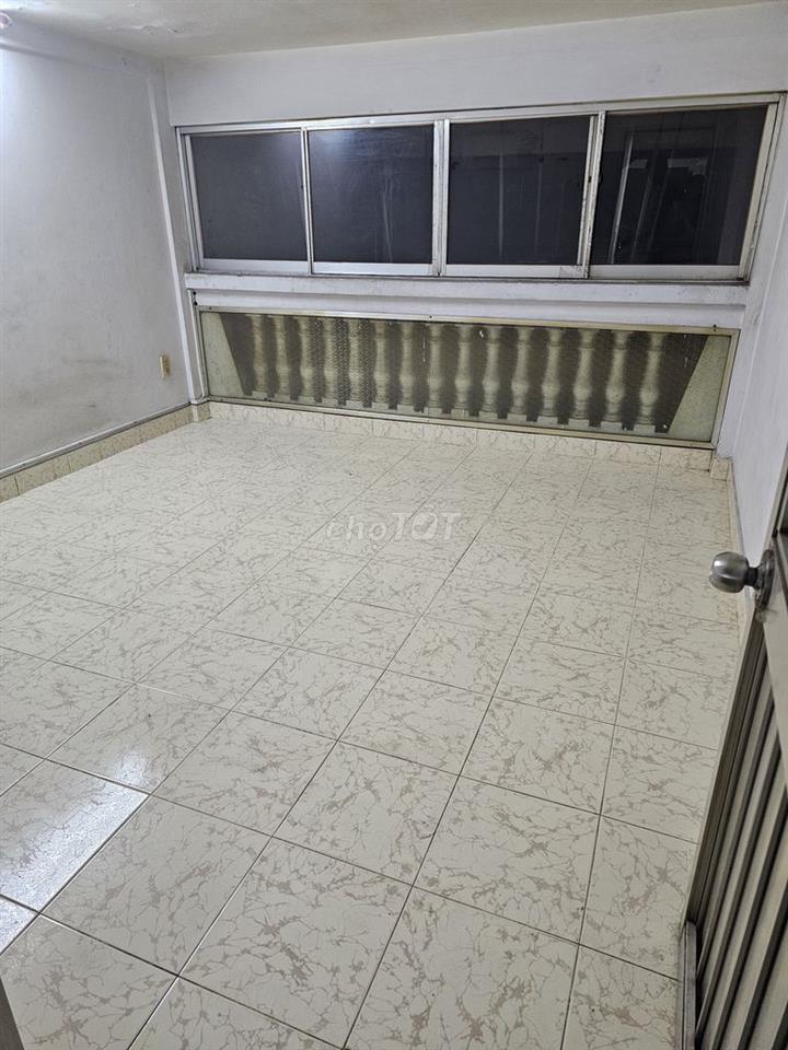 Cho thuê nhà nguyên căn ngay ngã tư Xóm Mới (Gò Vấp)