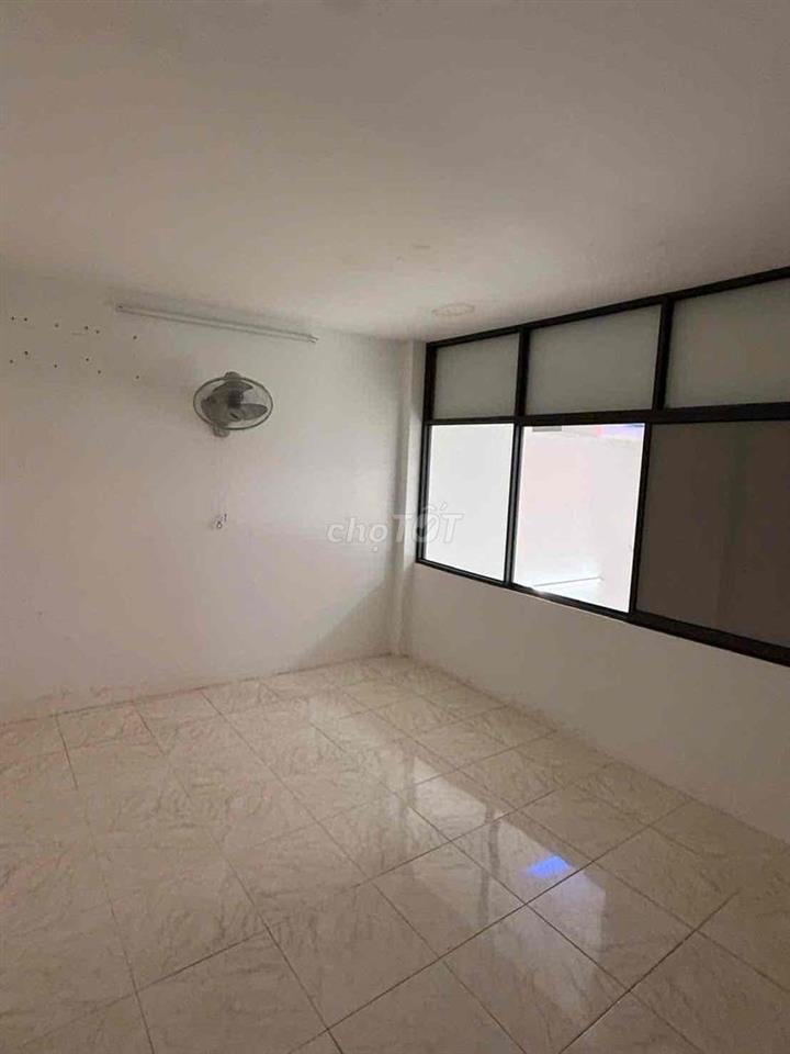 BÁN 51M2 - Đường NGUYỄN VĂN LƯỢNG - SÁT HẺM XE TẢI - GIÁ QUÁ TỐT