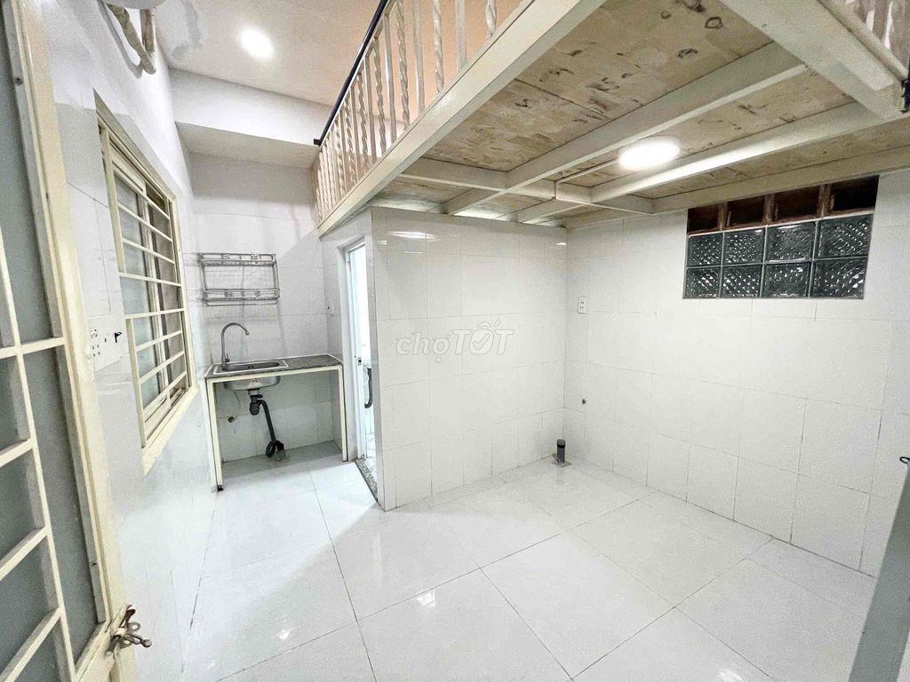 Trọ Kha Vạn Cân