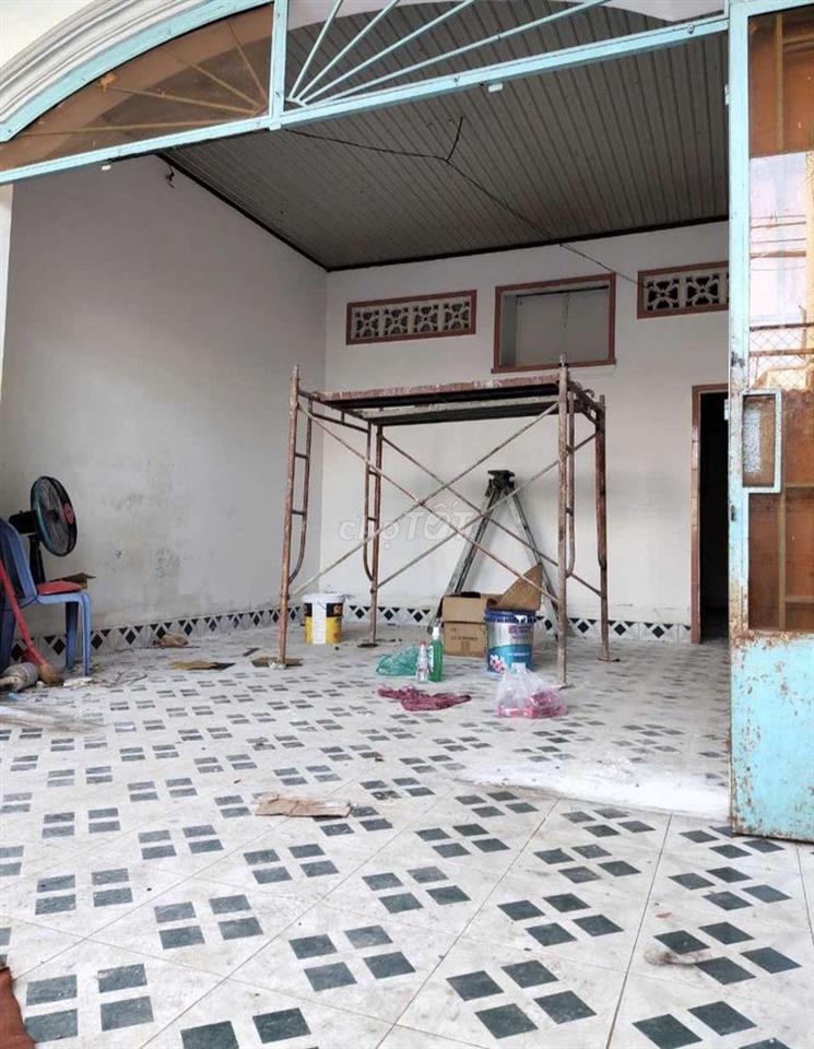 Cho thuê nhà nguyên căn hẻm bagac giá rẻ 3tr5/ tháng
