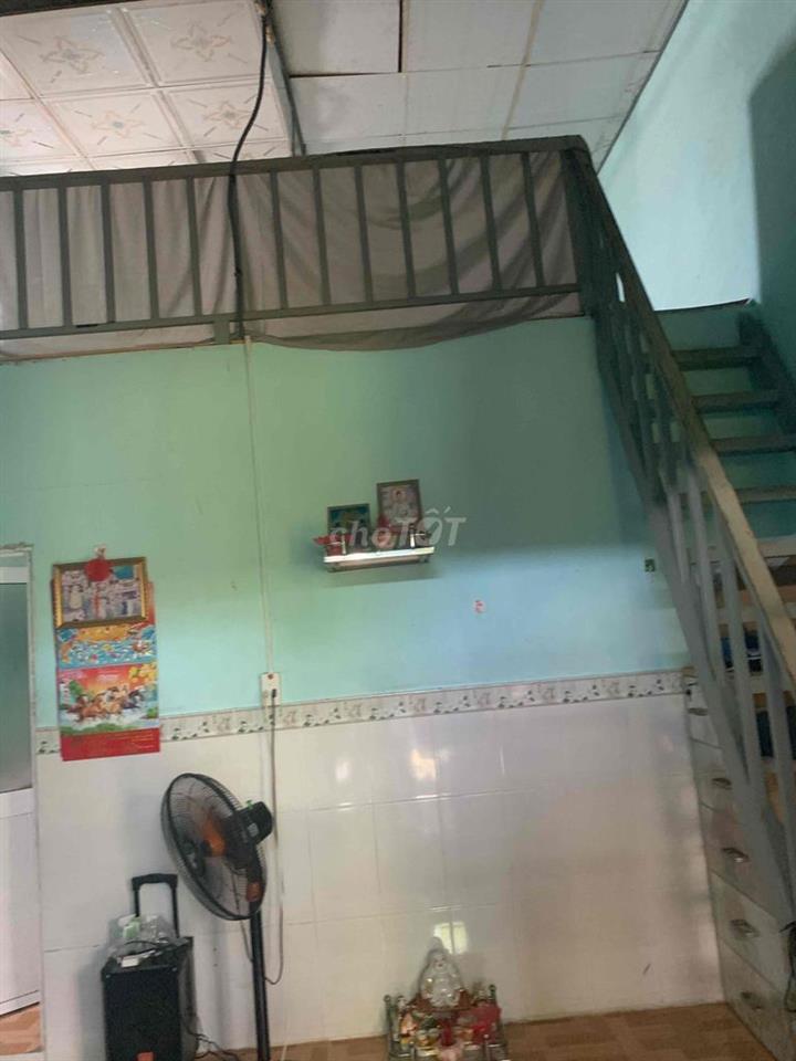 nhà đang ở cần tiền nên bán
