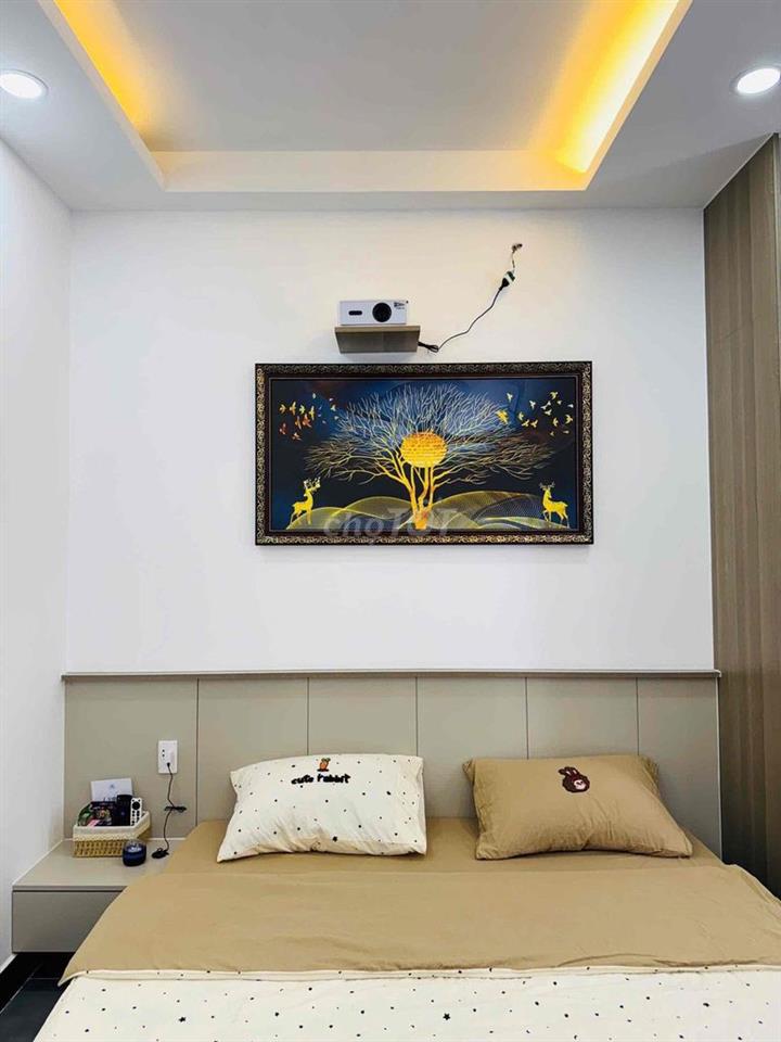 studio ban công full nội thất có máy chiếu máy giặt riênh