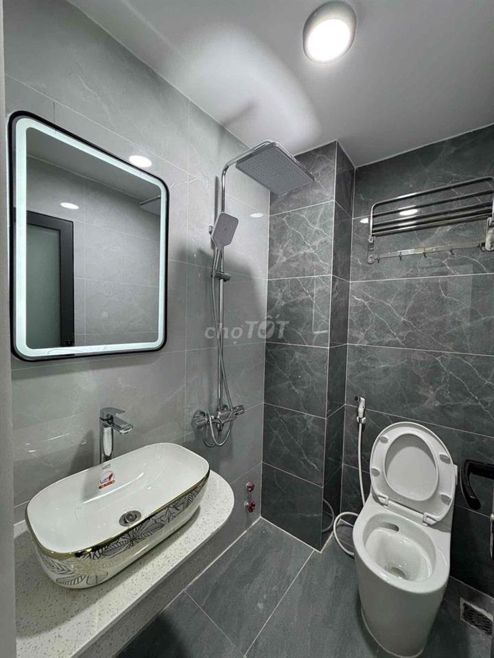 STUDIO BAN CÔNG FULL NỘI THẤT MÁY GIẶT RIÊNG