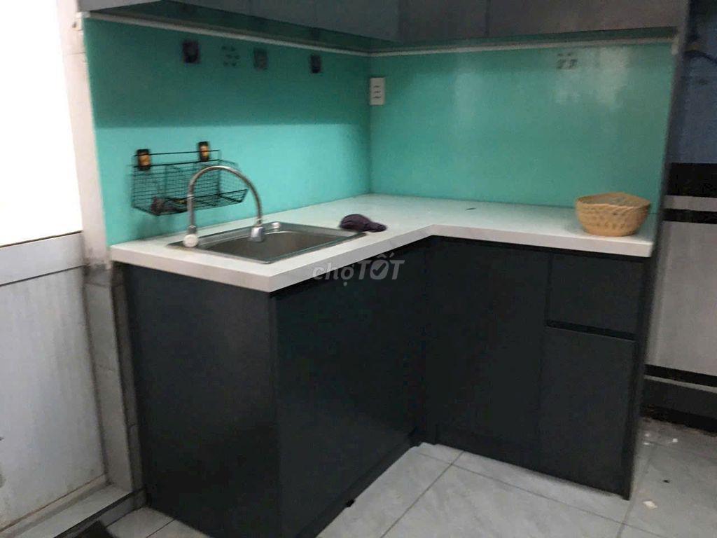 Cho thuê nhà riêng gần trường THCS Đào Duy Anh, Phú Nhuận | 13tr/th 