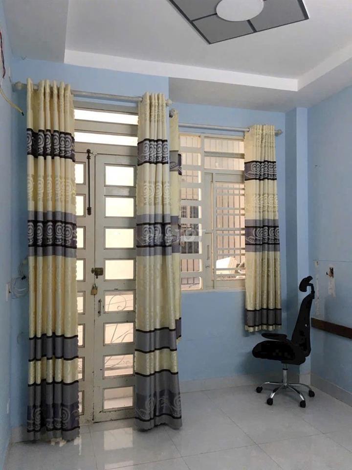 Cho thuê nhà riêng gần trường THCS Đào Duy Anh, Phú Nhuận | 13tr/th 