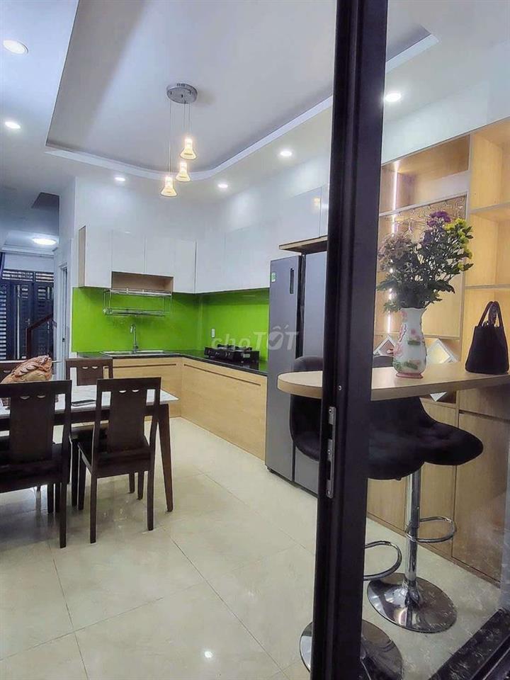 cho nữ phòng hẻm xe hỏi