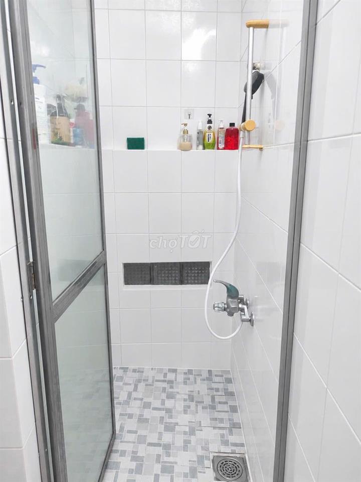 TÌM ROOMMATE NỮ – VỀ CHUNG 1 NHÀ KHU VỰC PHÚ NHUẬN