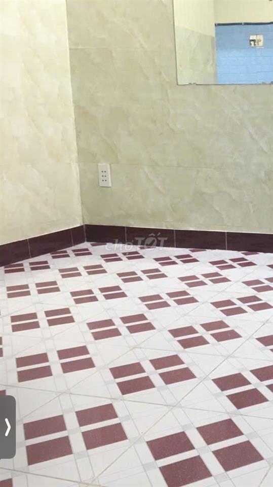Phòng trọ giá rẻ, wc riêng, gần cổng xe lửa số 6