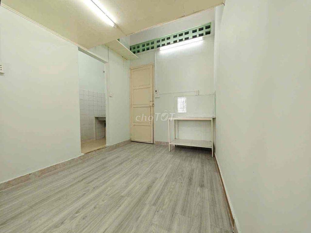 CHO THUÊ PHÒNG 3TR5 NGAY TRUNG TÂM Q1 ĐƯỜNG TRẦN HƯNG ĐẠO