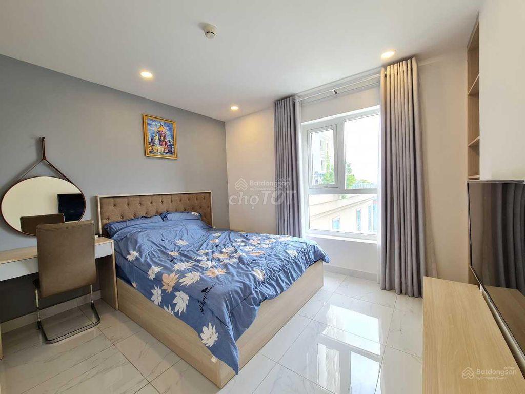 Cần bán căn chung cư Quang Thái, dt: 72m2, 2PN, 2wc, SH, giá: 3 tỷ