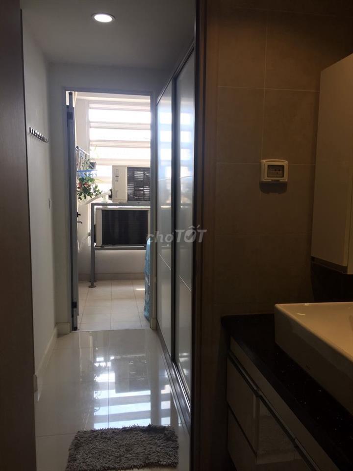 Bán căn hộ chung cư 109 Nguyễn Biểu, Q5, 50m2, 2pn, 2.85 tỷ, sổ hồng