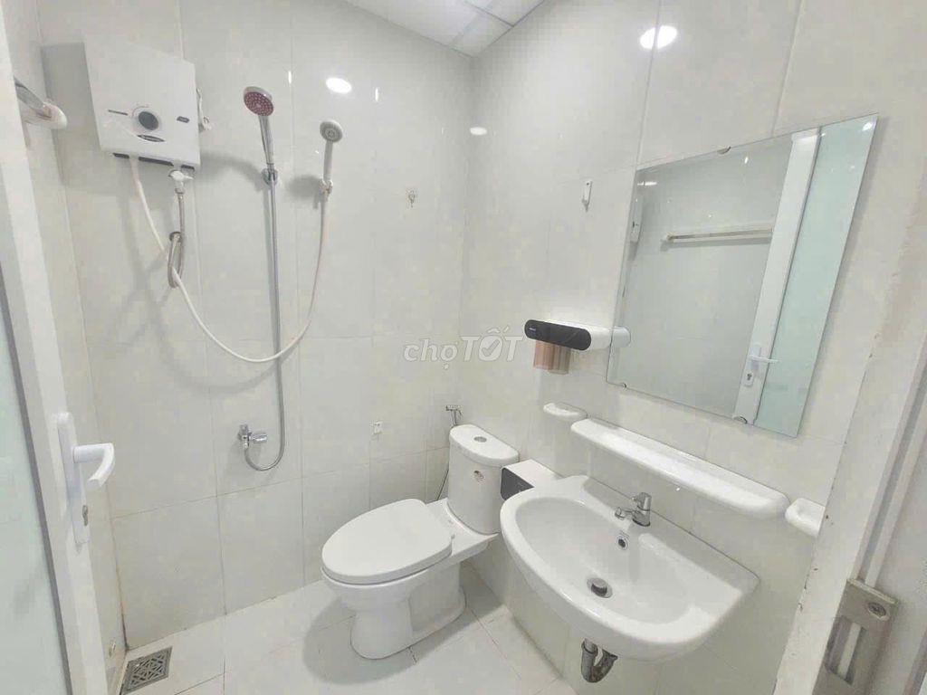 Chung cư Phú Thọ, Nguyễn Thị Nhỏ, Q11: 1p ngủ, NTCB, 60m2, 8tr/th