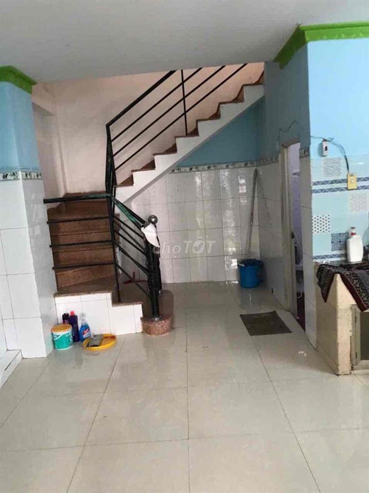 CHO THUÊ NHÀ NGUYÊN CĂN NẰM Ở MẶT TIỀN ĐƯỜNG QUẬN 11