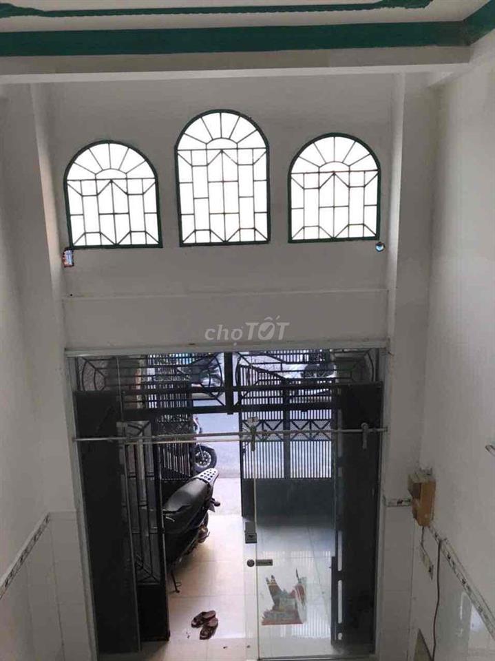 CHO THUÊ NHÀ NGUYÊN CĂN NẰM Ở MẶT TIỀN ĐƯỜNG QUẬN 11