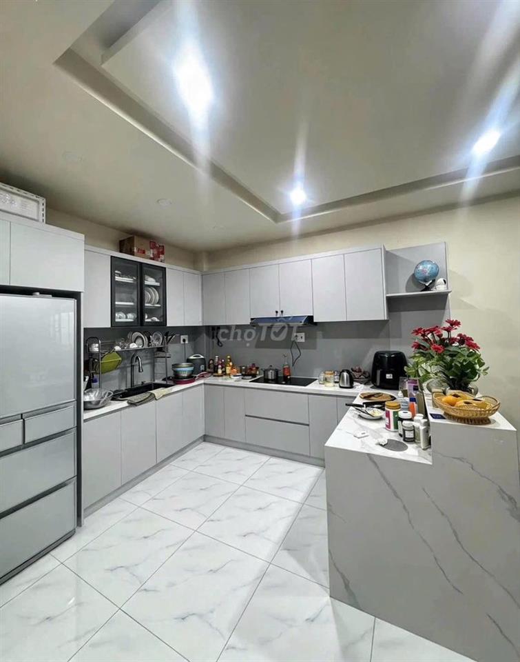 BÁN NHÀ DT 5,4M x 11M -3P - TRUNG MỸ TÂY Q12. GIÁ : 3,99 TỶ 