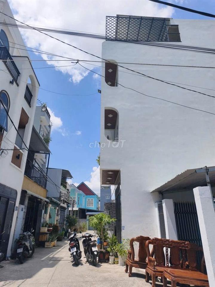 Bán nhà DT 4,2 x19m - hẻm ô tô - 1/ Nguyễn Ảnh Thủ Q12: Giá : 3,6 tỷ 