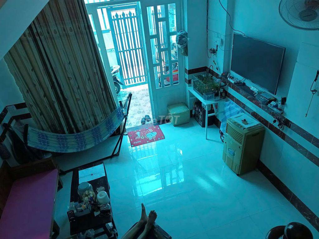 Nhà lầu quận 12 sổ riêng đã hoàn công