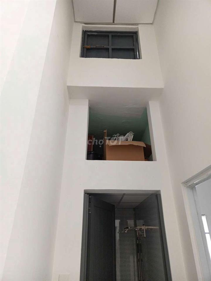 Nhà lầu quận 12 sổ riêng đã hoàn công