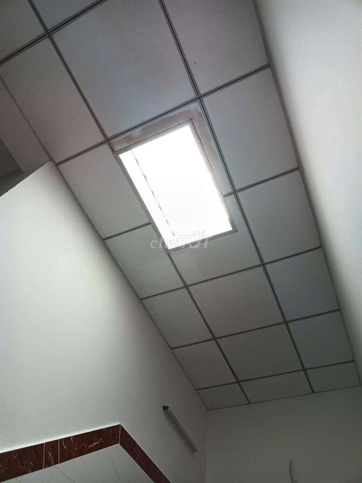 Nhà lầu quận 12 sổ riêng đã hoàn công
