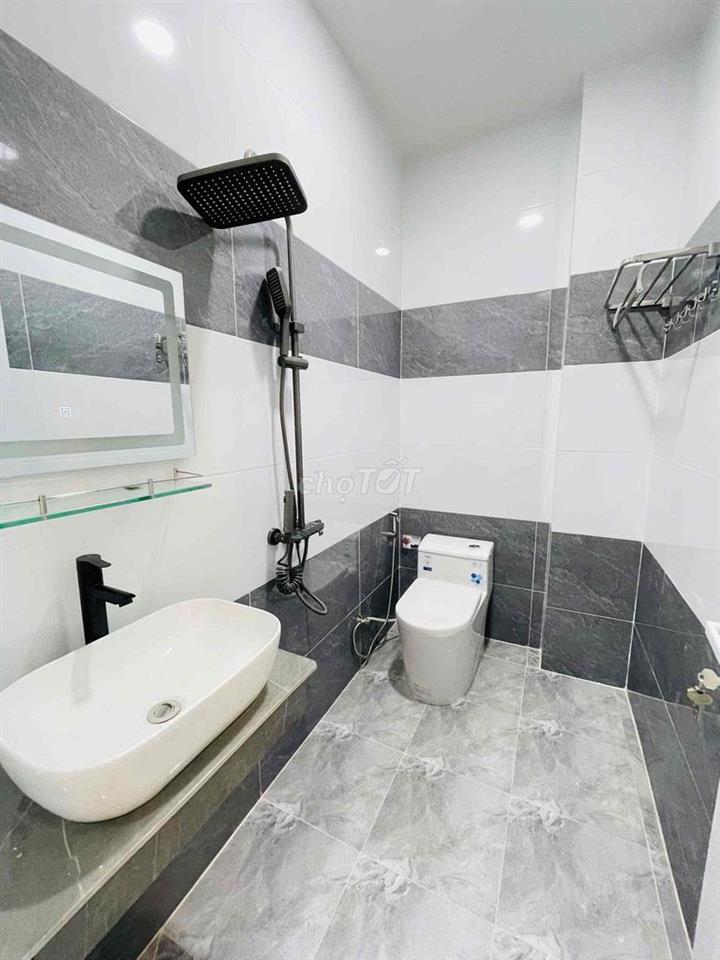 cần ban nhà ace cần mua lh :***