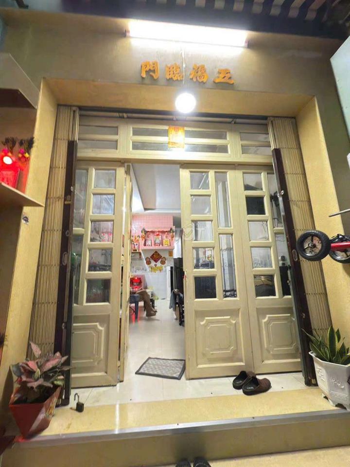 nhà chính chủ , khu vực an ninh , tiện ích lõi trung tâm