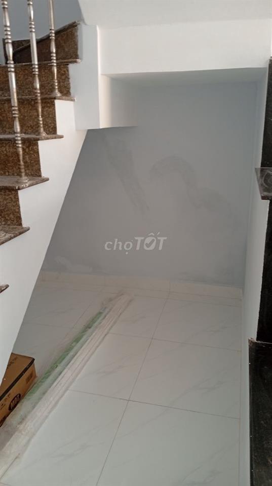 Cho thuê nhà nguyên căn làm văn phòng, nhà ở hẻm xe hơi Quận 7