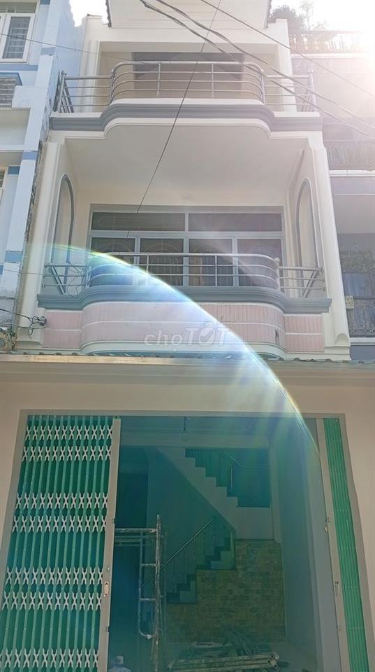 Cho thuê nhà nguyên căn làm văn phòng, nhà ở hẻm xe hơi Quận 7