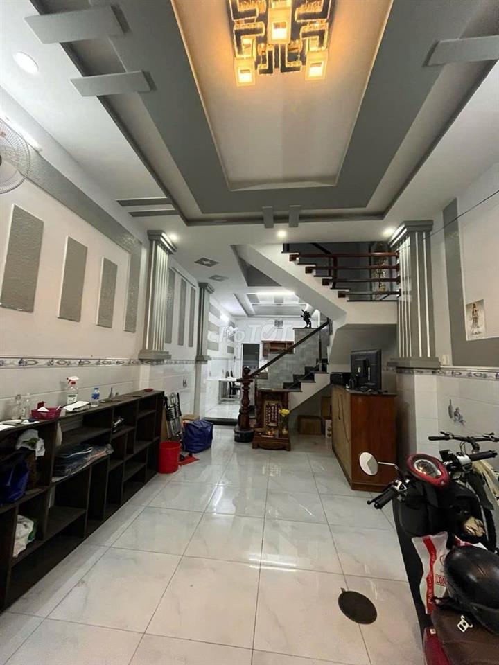 Nhà phố sát mặt tiền đường An Dương Vương 