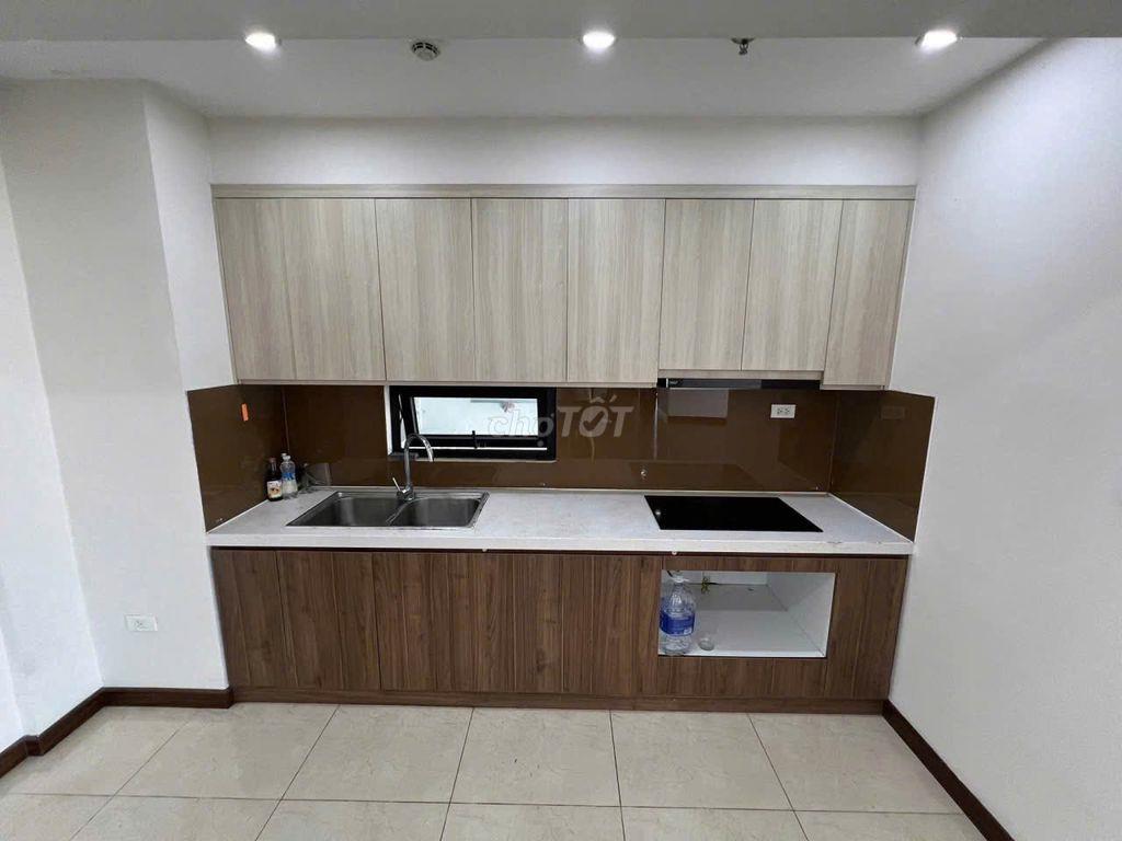Căn Penthouse Bảy Hiền- 4 phòng ngủ  150m2- giá 17 triệu/ tháng