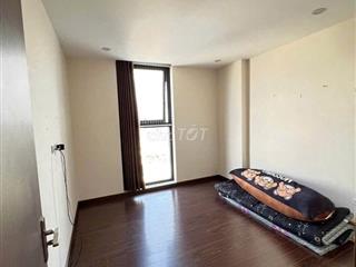 Căn Penthouse Bảy Hiền- 4 phòng ngủ  150m2- giá 17 triệu/ tháng