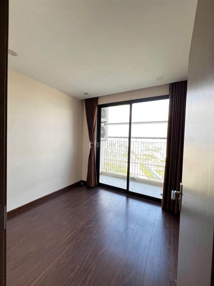 Căn Penthouse Bảy Hiền- 4 phòng ngủ  150m2- giá 17 triệu/ tháng