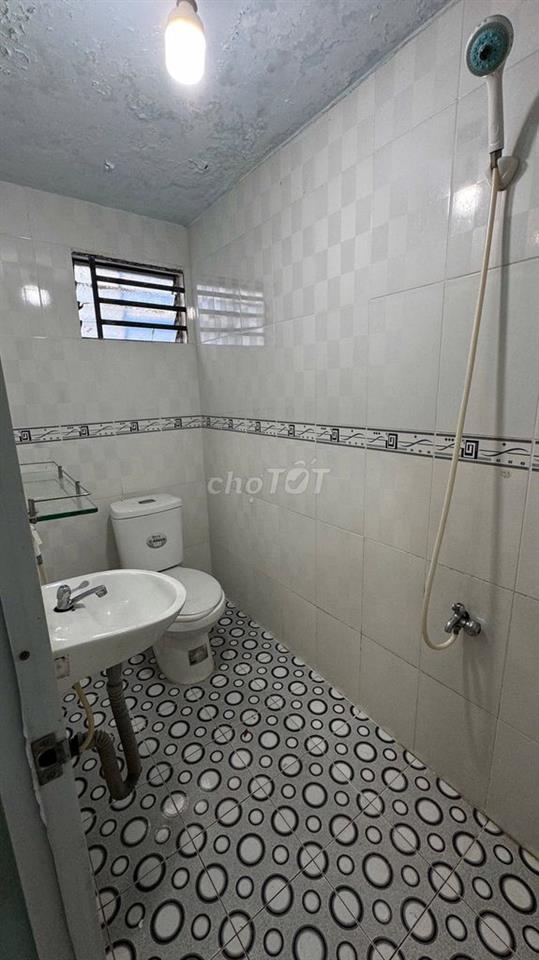 Bán nhà HXH 1 căn ra Mặt tiền Đô Đốc Chấn 5 x 12 Giá chỉ 7ty1 TL