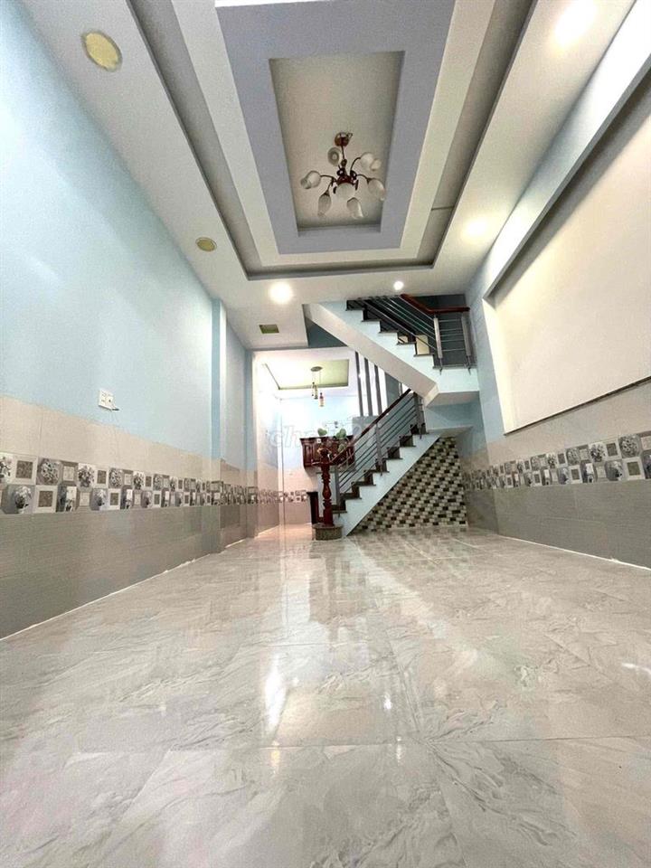 Hẻm xe hơi đổ cửa  Miếu Gò Xoài, 4 x 10m KC 3 tầng BTCT, giá chỉ 4,8ty